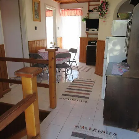 Cserje Apartman Apartment *
