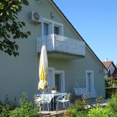 Apartment Cserje Apartman *